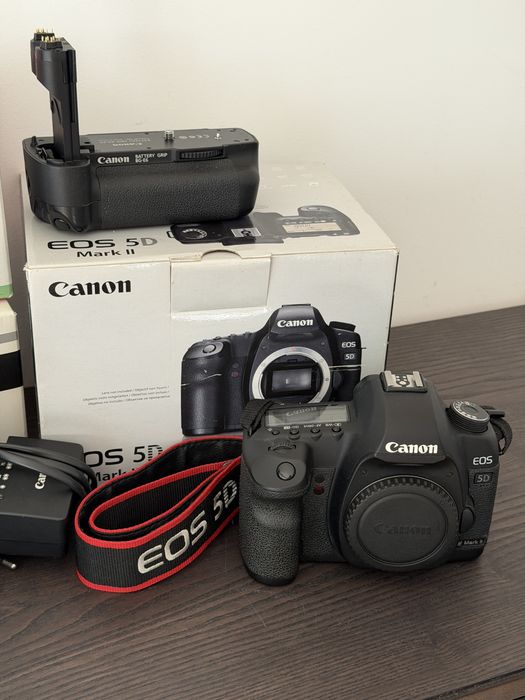 Canon EOS 5D Mark II + Sigma 35mm f/1.4 DG HSM Art