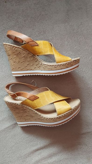 Sandały Lasocki skóra naturalna  38 24.5 cm