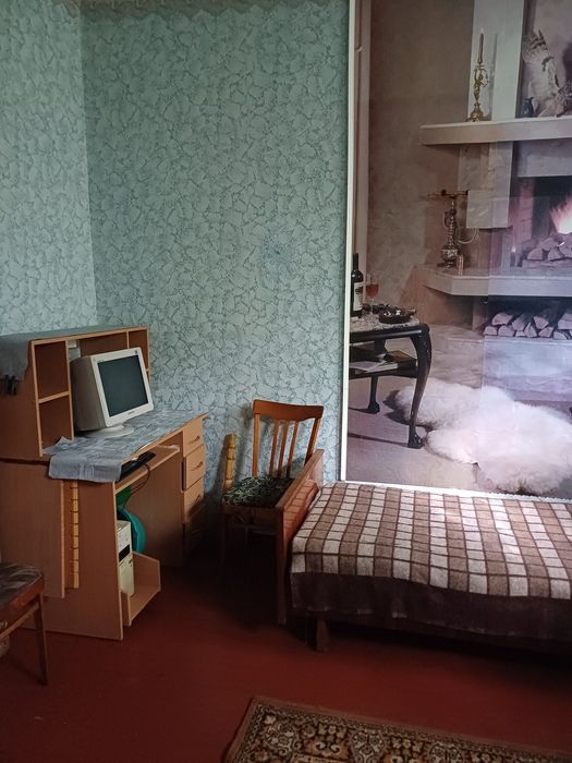 Продаж кімнати в двоповерховому будинку