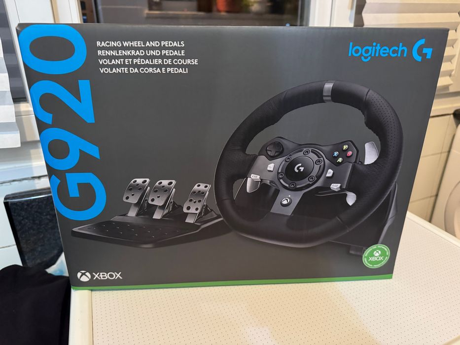 Logitech G920.