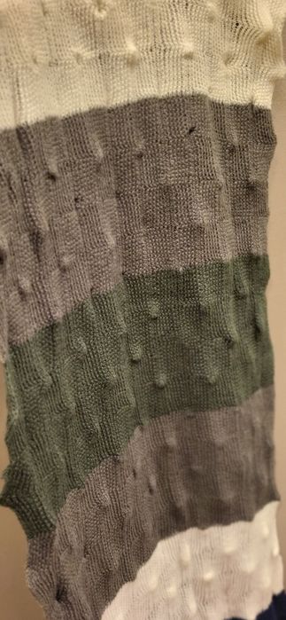 В'язанний шарф сіро біло синій