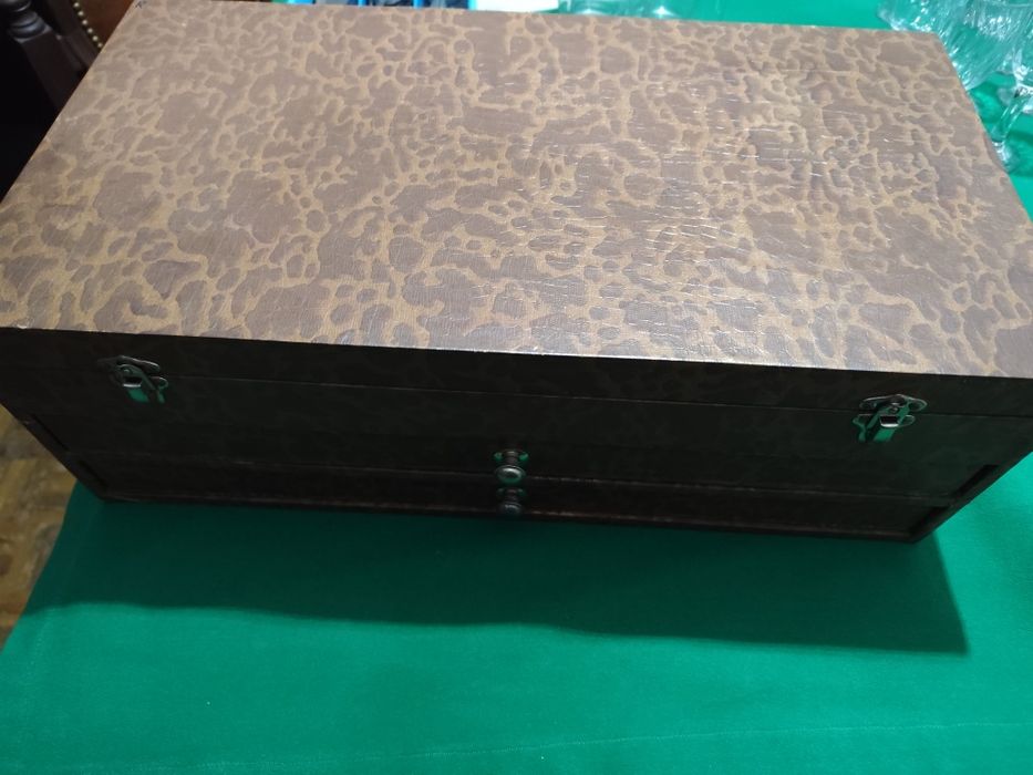 Faqueiro completo com caixa