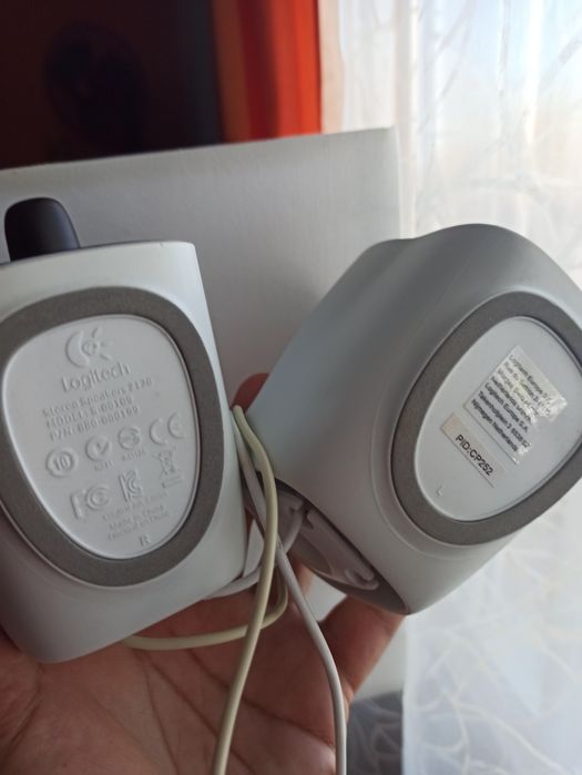 Colunas Logitech443744787283333121