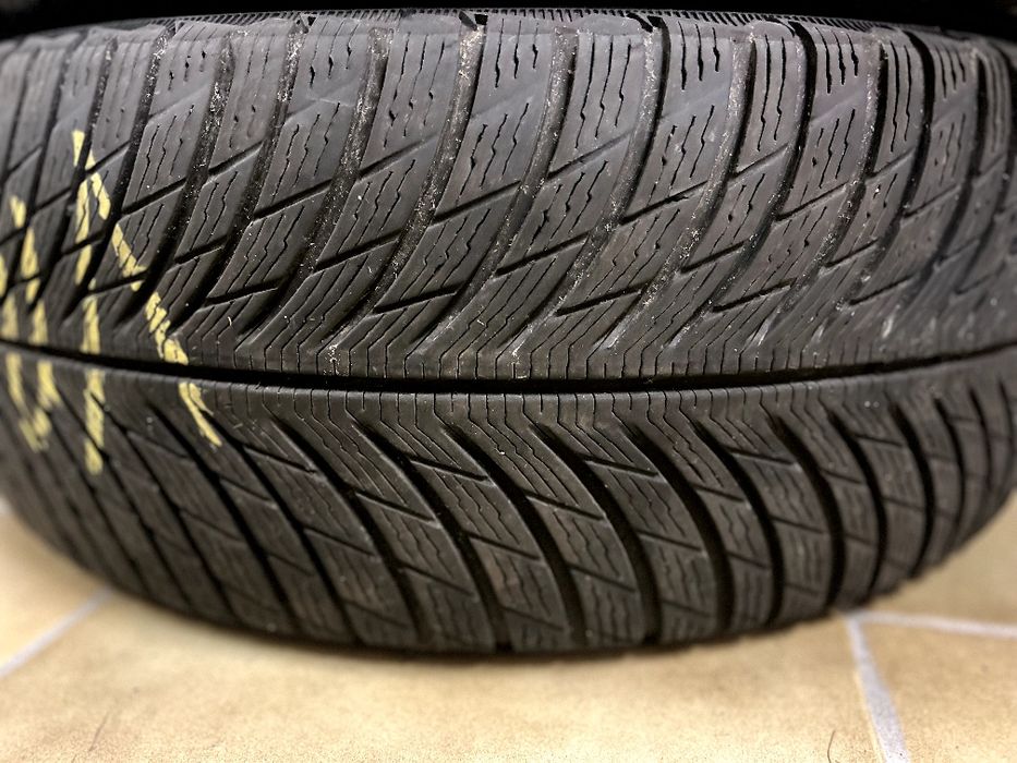 225 45 18 michelin - Купити шини для авто - Ціна на OLX.ua