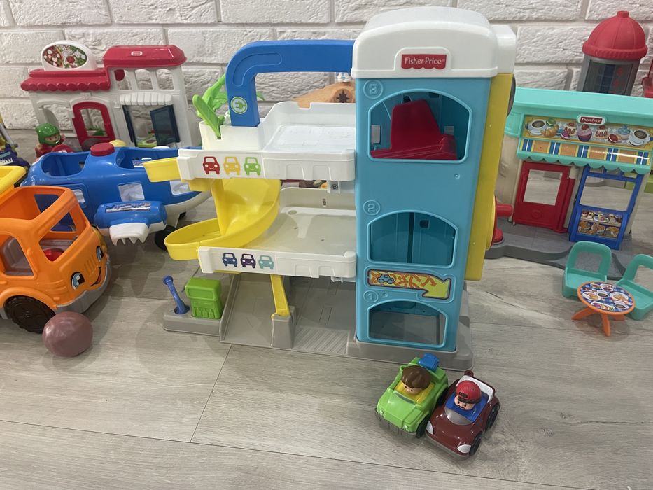 Duzy zestaw zabawek little people