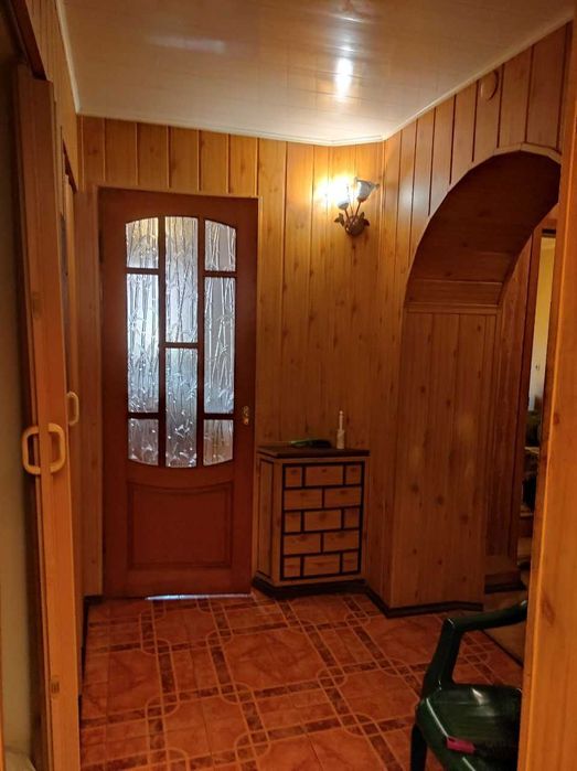 Продам дом 100м возле парка 411 бат. (2 части- 2 входа)