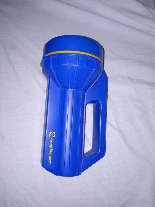 Lanterna de mao grande foco64738207505153122