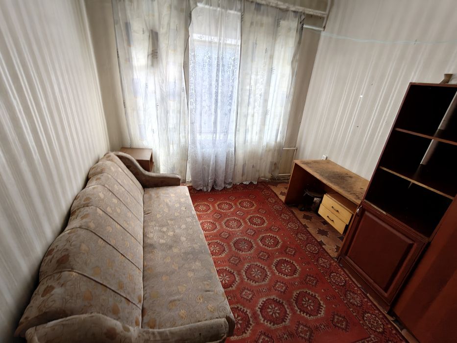 Продам кімнату в гуртожитку, центр міста, власник