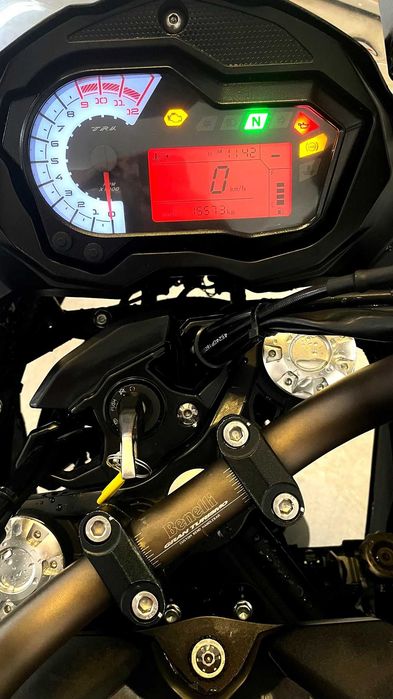 Benelli TRK 502 (2020) – Extras + Baixa quilometragem