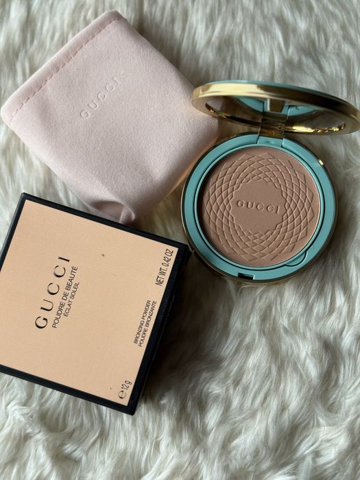 Бронзер Gucci Poudre De Beauté Éclat Soleil 01 контуринг румʼяна