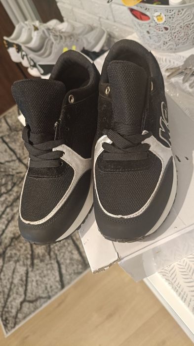 Buty sportowe r.38