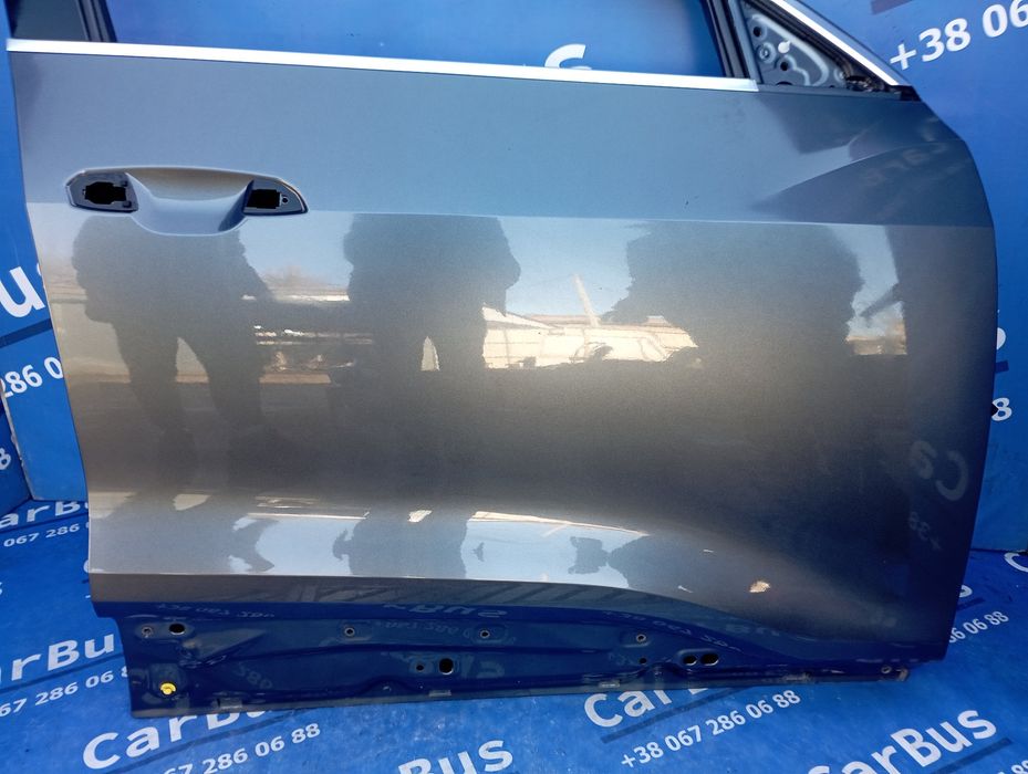 Двері праві Audi E Tron передні Двери Дверь правая Ауди T Трон а tron