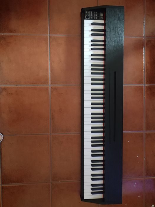 Piano elétrico MUSTAR de 88 teclas semipesadas NOVO - Baixa de Preço