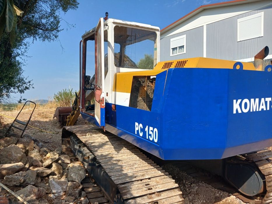 Komatsu PC150.     .