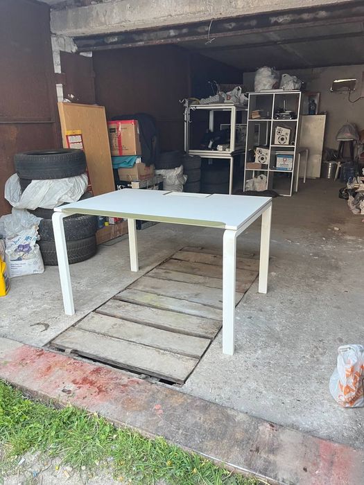 Продам стол офисный