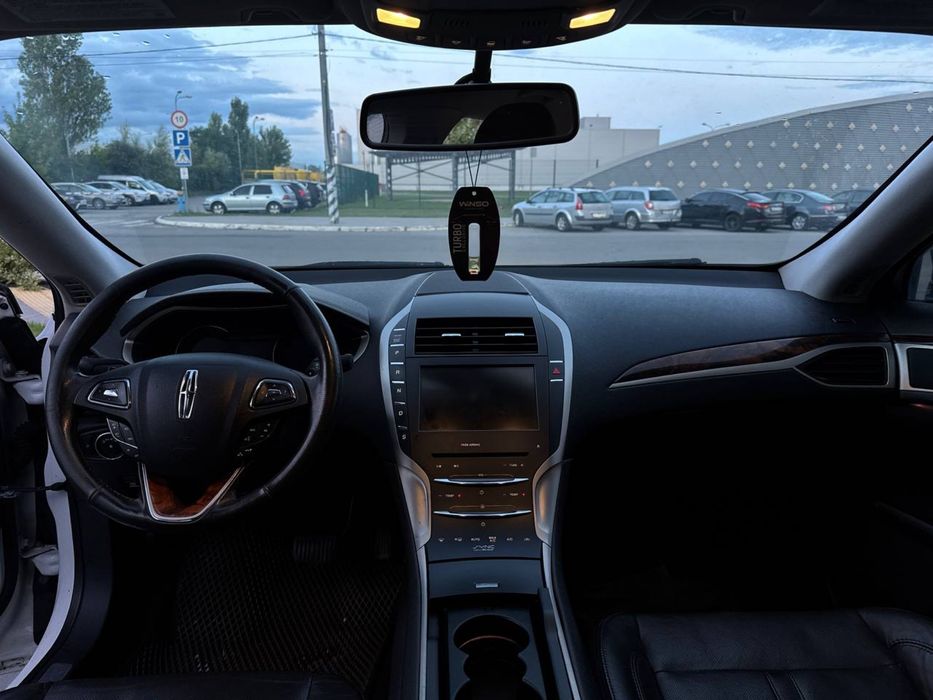 Lincoln MKZ 2013