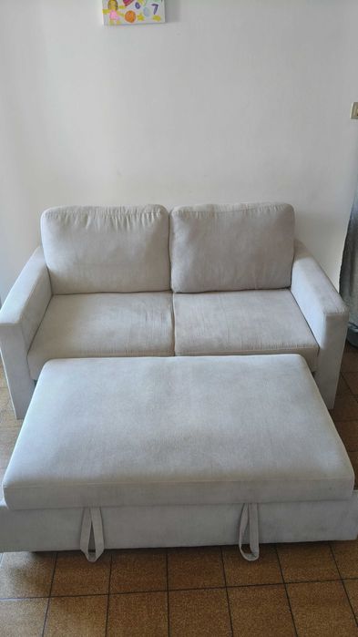 Sofa 3 pessoas/ cama praticamente novo 1ano de uso ainda com fatura