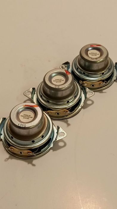 Динамики Harman Kardon Aura Studio