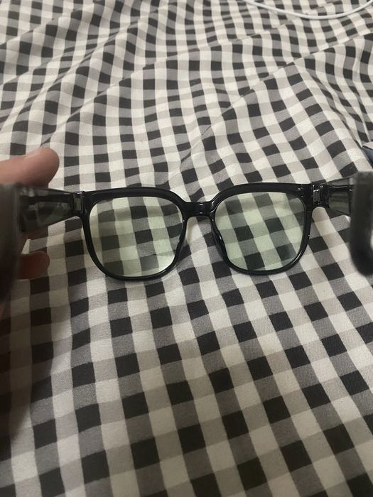 Розумні окуляри з відеозйомкою та AI-чатом