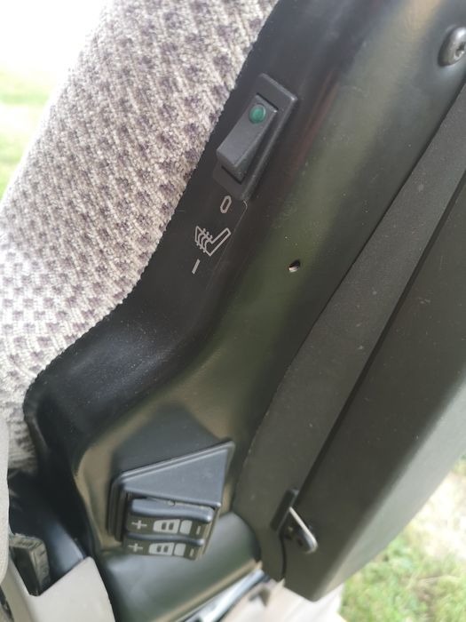 Siedzenie fotel pneumatyczny GRAMMER MSG95 John Deere M R SE Premium