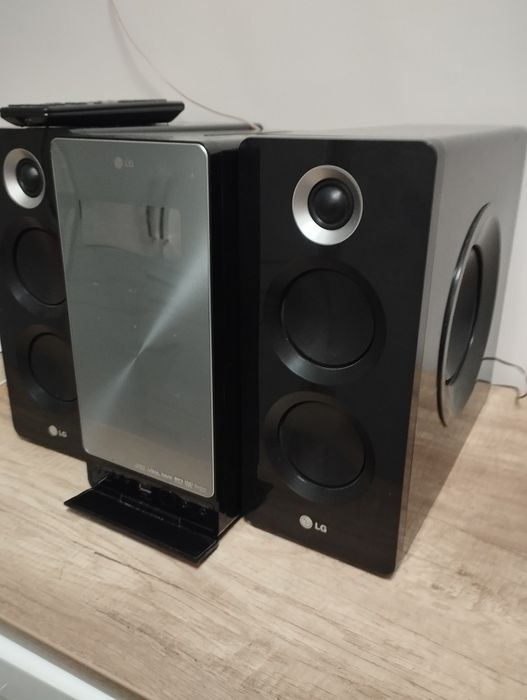 Mini Wieża LG DVD Micro HI-FI System FB 166