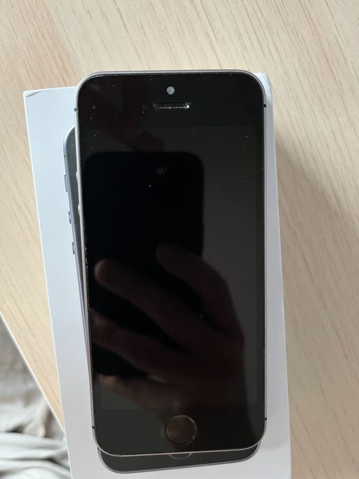 iPhone SE (2016) 1 gen na iOS 14