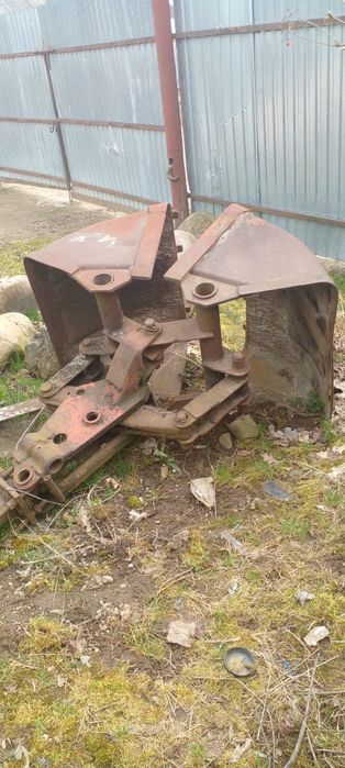 Грейферний ковш для екскаватора