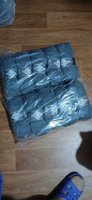 Продам нові шерстяні нитки для вязання