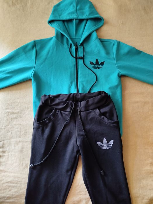 Спортивний костюм