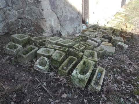 Donica, koryto z piaskowca