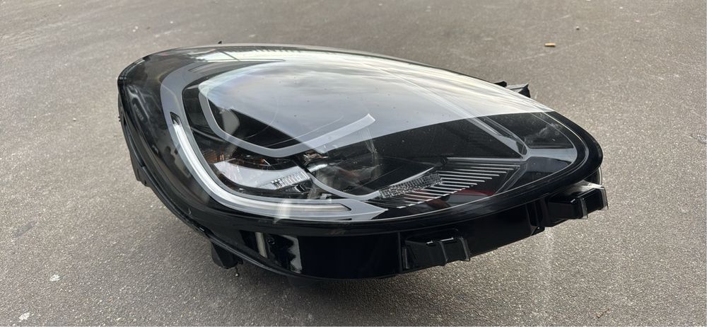 Farol direito ford puma