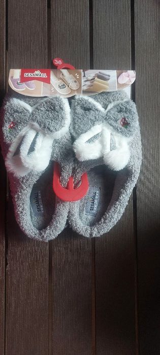 Damski sweterek czarno-biały