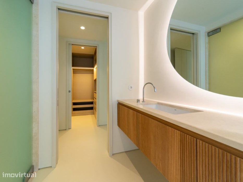 Apartamento T4 na Rua do Telhal