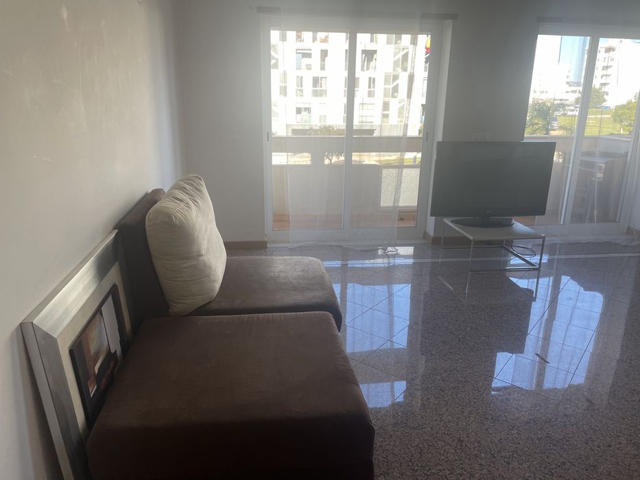 Apartamento T3 com dois lugares de Garagem