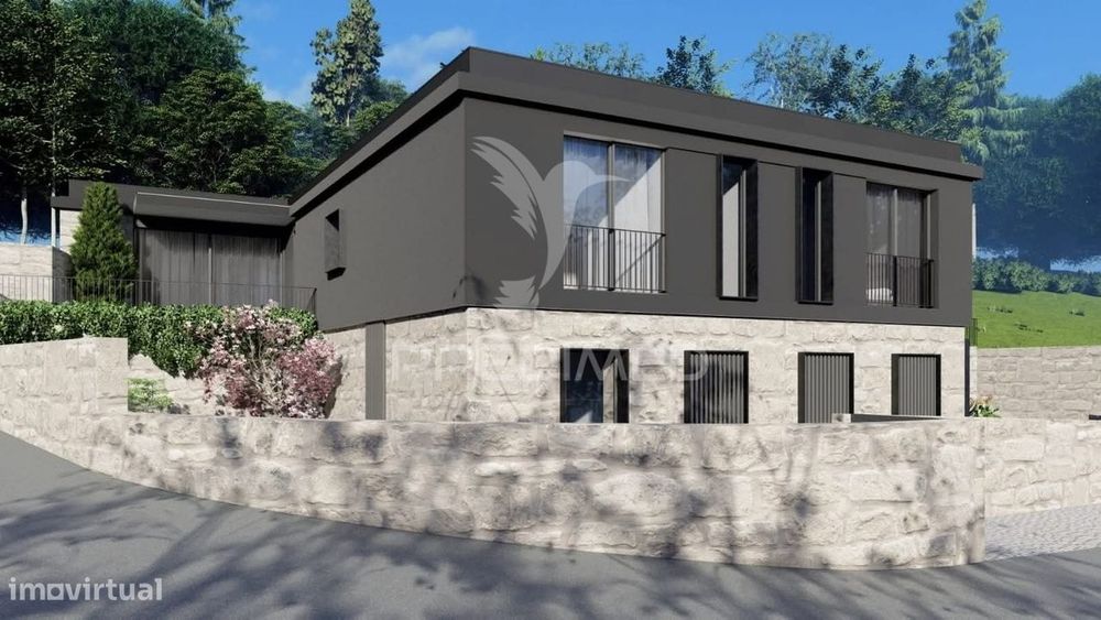 Excelente Moradia T3 com 3 Suites | Terreno de 1.670 m² | Gondiães...