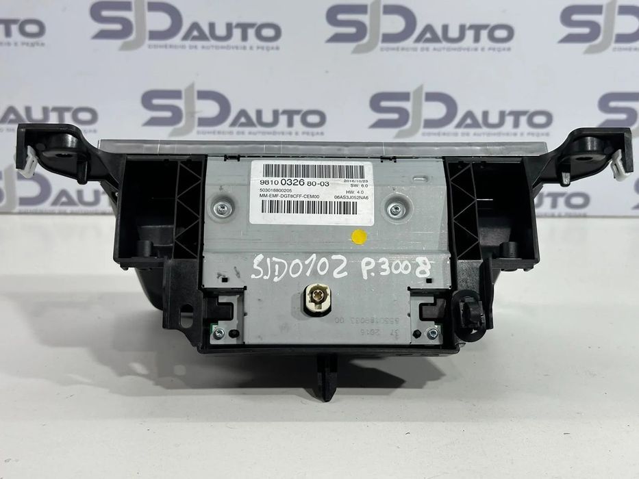Ecrã / Display - Peugeot 3008 II (2017)