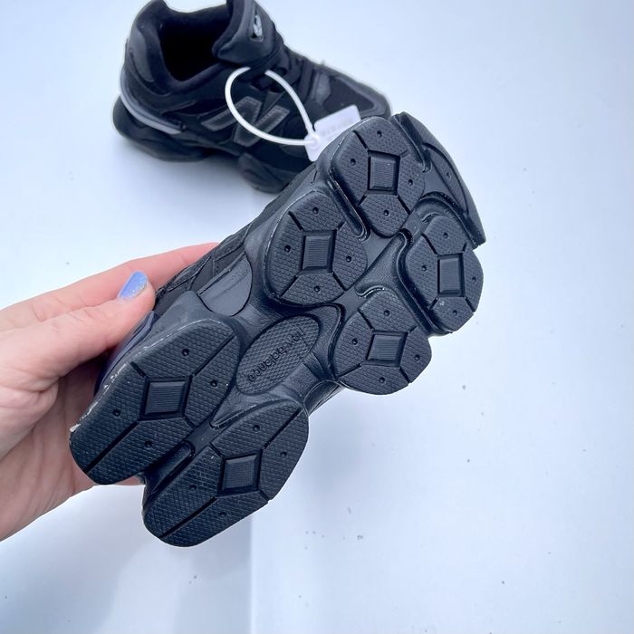 Дитячі кросівки New Bal:ance 9060 Triple Black розміри 26-37