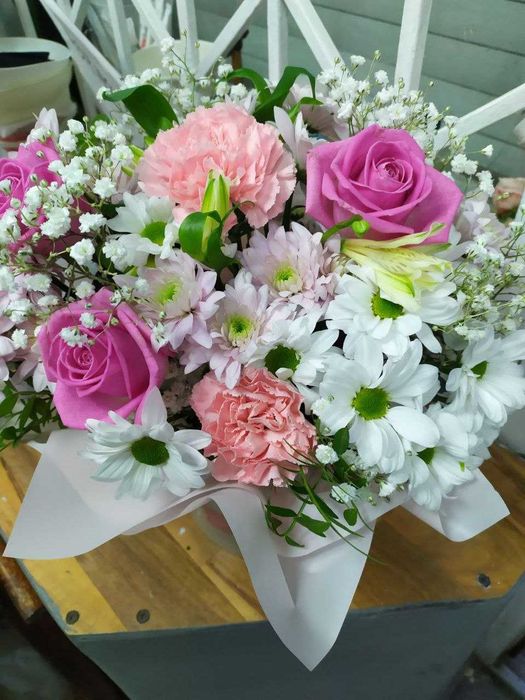 Букети квітів на будь-яке свято