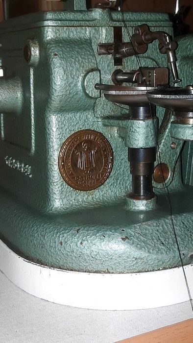 Maquina de costura para  calçado marca  Strobel