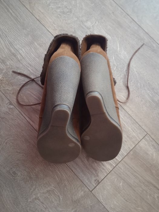 Nowe buty na koturnie botki kozaki Reserved 38