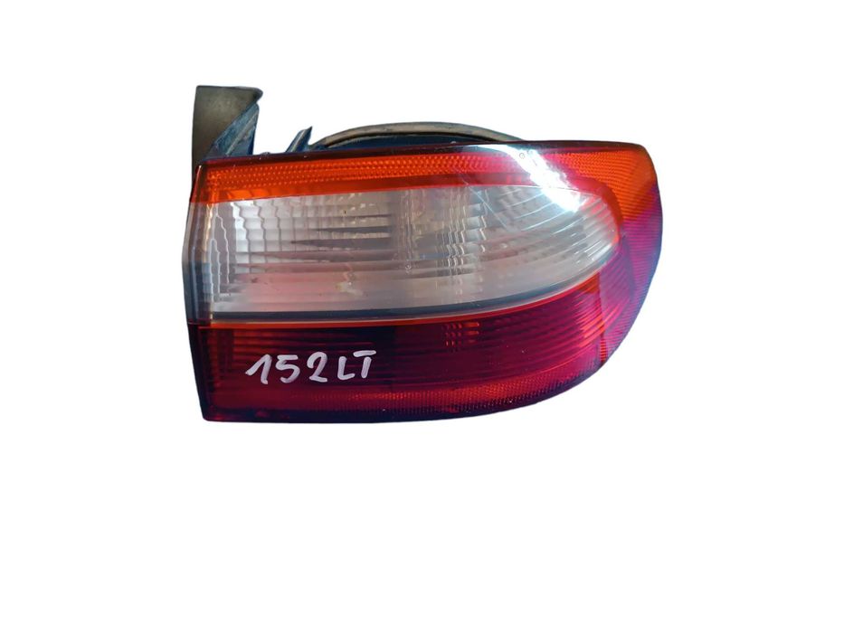 Lampa Prawy Tył Prawa Tylna w klapę Renault laguna II 2 Hatchback