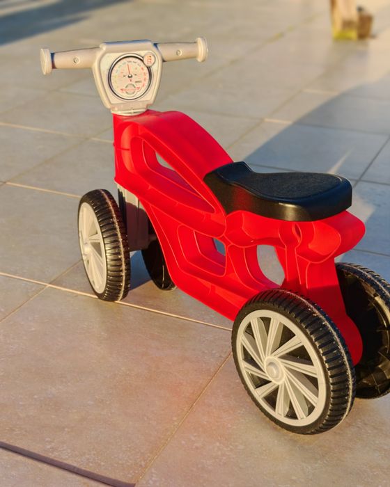 Triciclo em linha