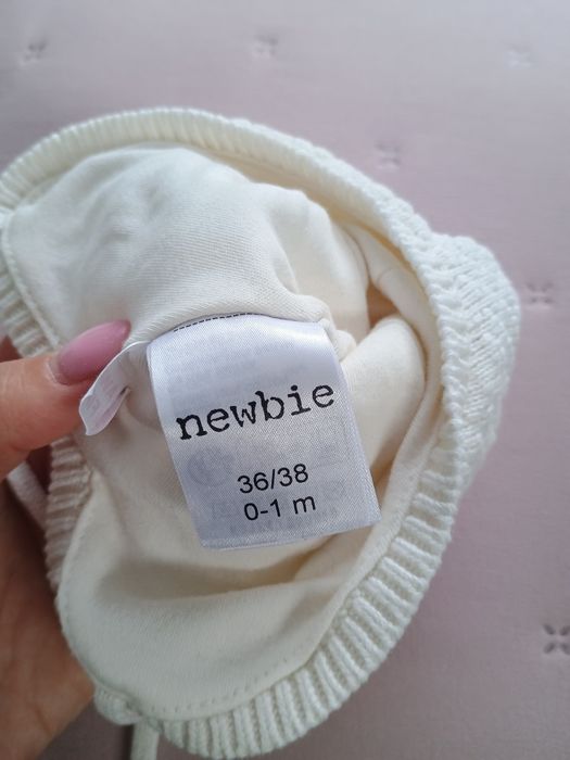 Czapeczka newbie dla noworodka 0-1 m
