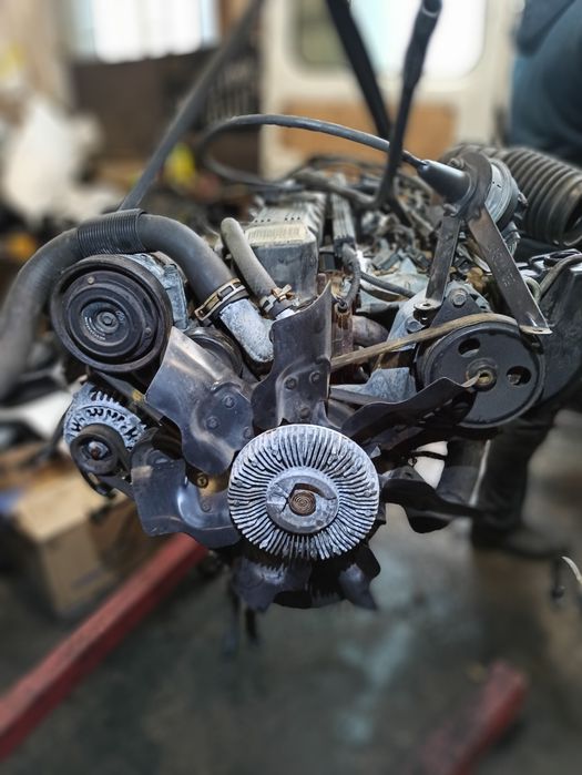 Двигун блок головка Jeep Grand Cherokee 4.0 мотор двигатель