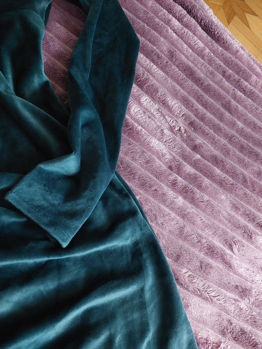 Сукня нова, якісний велюр, зелений та чорний колір