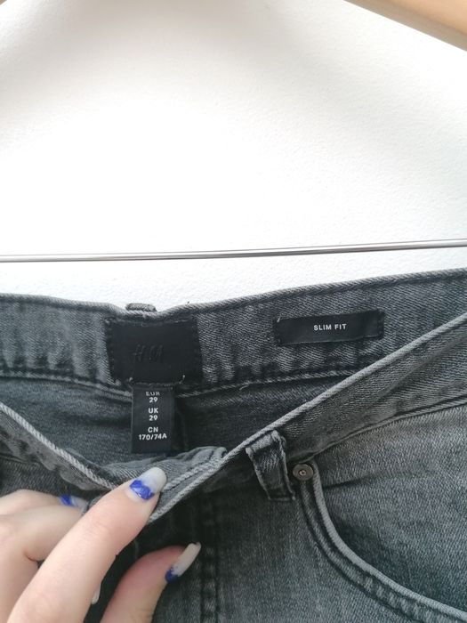 Calções Cinzentos de Homem