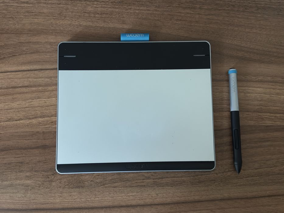 Wacom Intuos Pen Small tablet graficzny