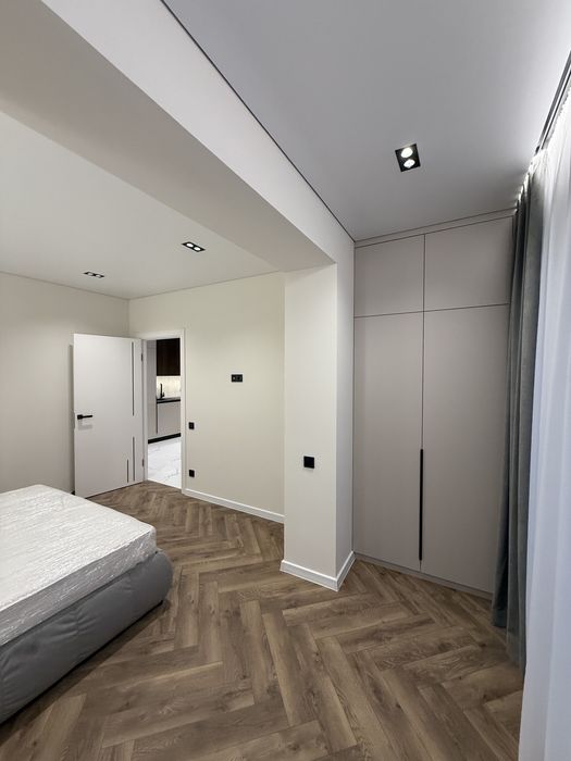 Продам сучасну 1к квартиру в класному районі!