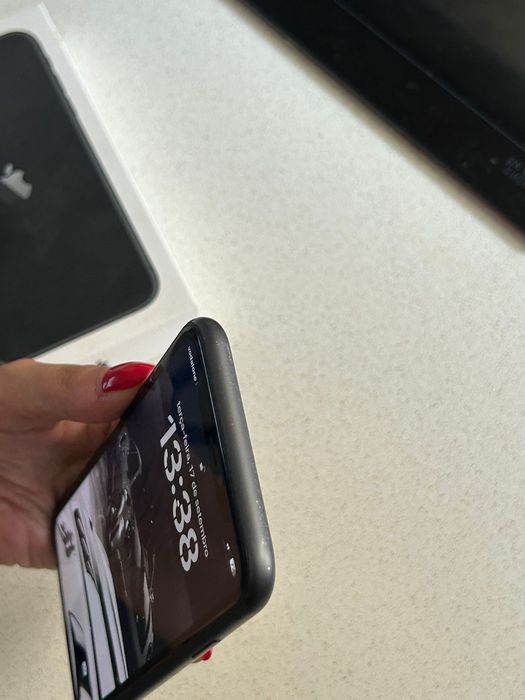 Iphone 11 64gb com bateria a 78%