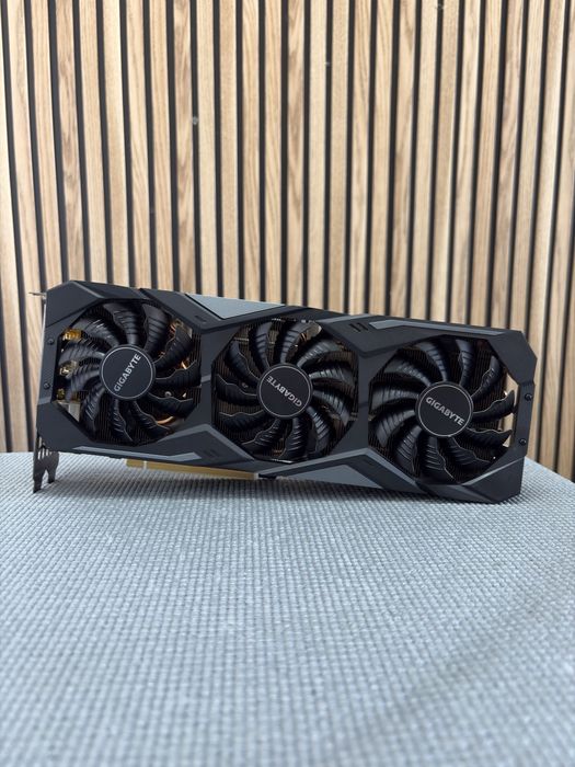 Placa Gráfica Gigabyte RTX 2080 Gaming OC 8GB GDDR6